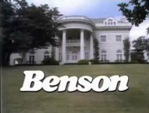  ¿Recuerdas Benson? Una comedia irreverente sobre la vida en la mansión del gobernador!